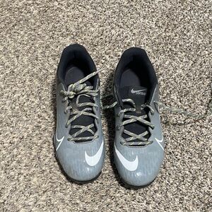 Nike Kids Shoes Gray and White